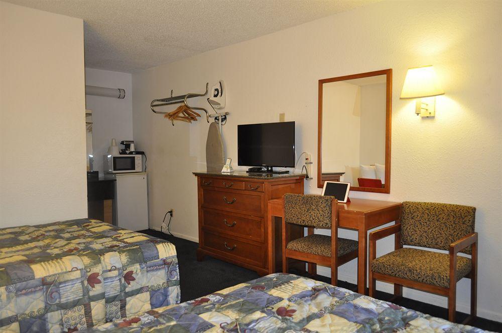 Pacific Inn Motel Ventura Buitenkant foto