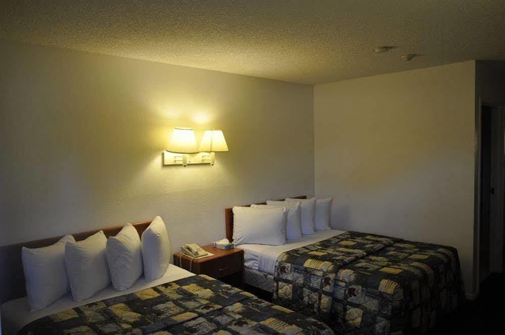 Pacific Inn Motel Ventura Buitenkant foto
